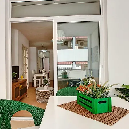 Muellito Playa Puerto De Naos